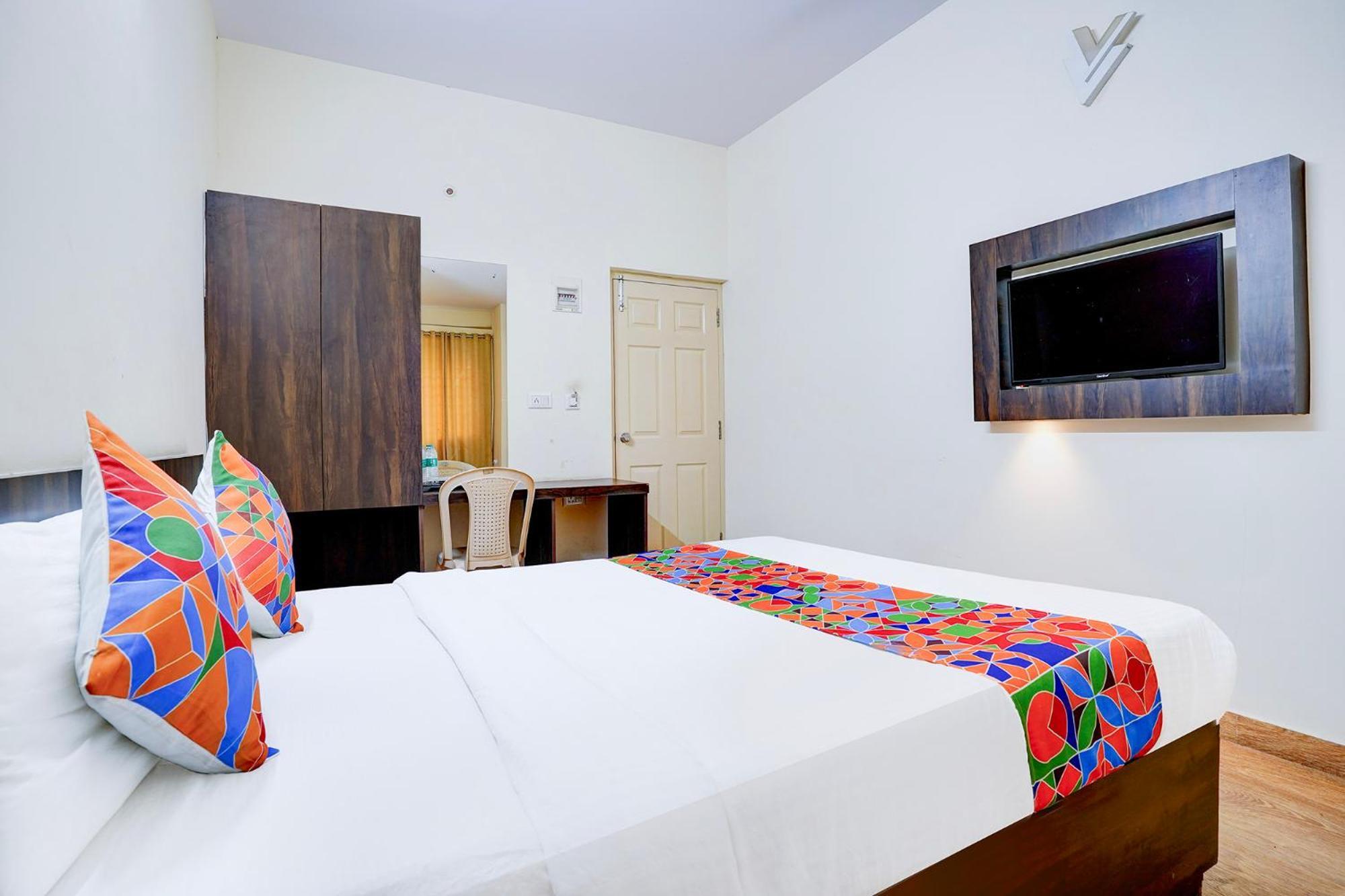 होटल Fabhotel Grk Comforts - Jayanagar